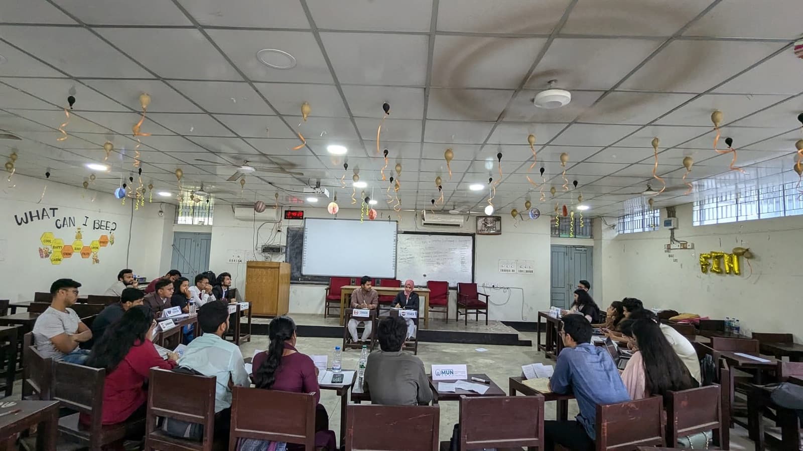 Regular Sessions — photo 4